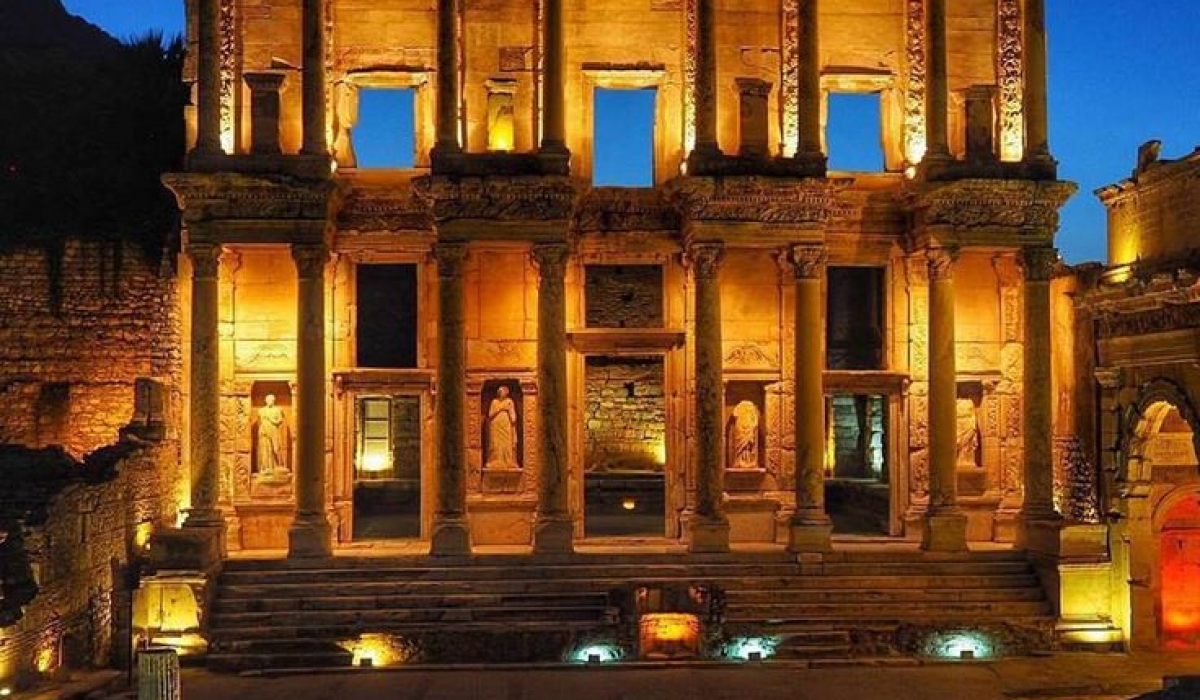 Antik Dünya Geceleri ve Ege Rüyası Turu 2 Gece Otel Konaklamalı