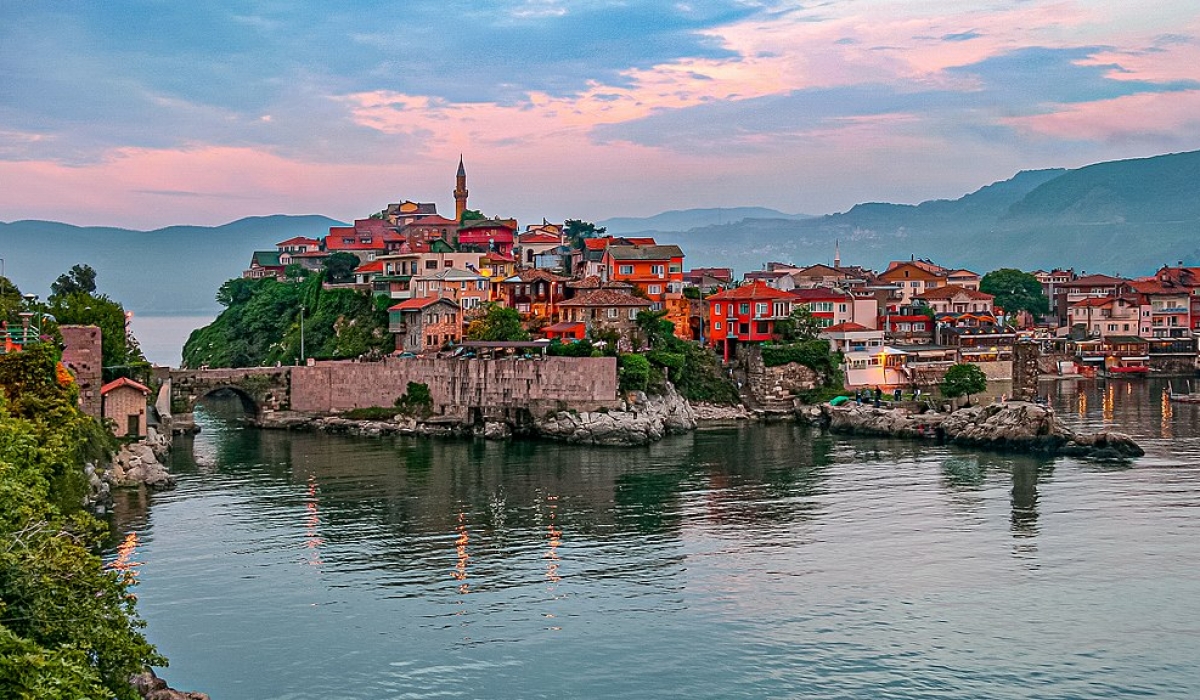 Safranbolu Amasra ve Abant Turu 1 Gece Otel Konaklamalı